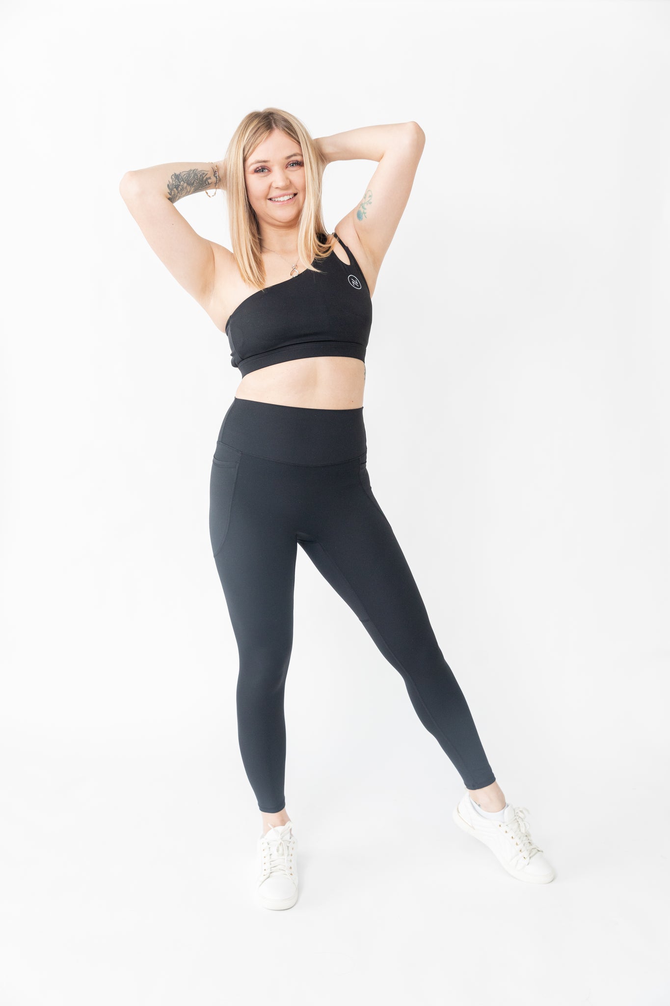 Black - Sports Bra One Strap