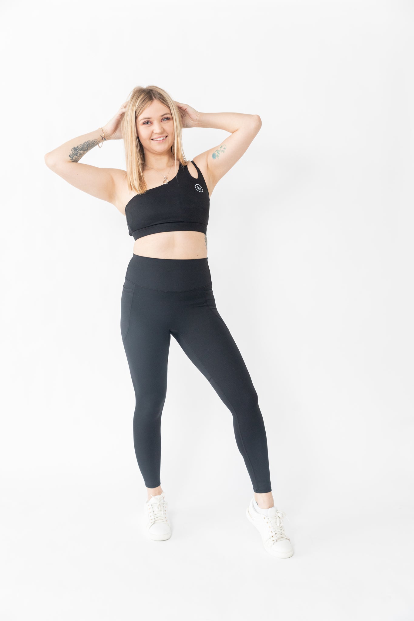 Black - Sports Bra One Strap